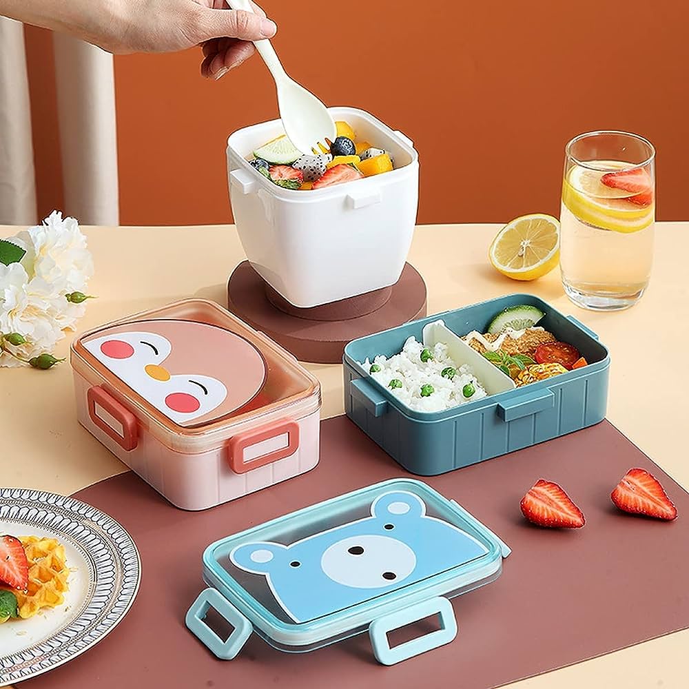 Lunch Box Tutup Gambar Karakter 600ml + Free Sendok (Kotak Makan Bekal) (2518A) Lunch Box Tutup Gambar Karakter 600ml + Free Sendok (Kotak Makan Bekal) (2518A)