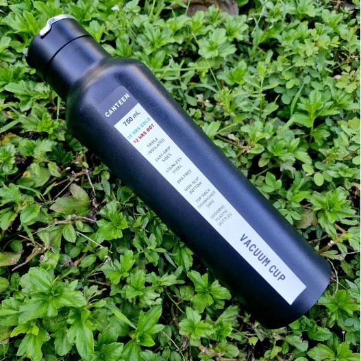 Tumbler Canteen Vacuum Stainless Steel 750ml – NAVY (Botol Minum Tahan Panas & Dingin) Tumbler Canteen Vacuum Stainless Steel 750ml – NAVY (Botol Minum Tahan Panas & Dingin)