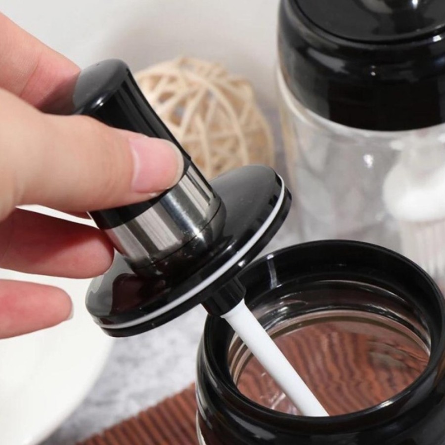 Botol Tempat Bumbu dengan Tutup Sendok Praktis