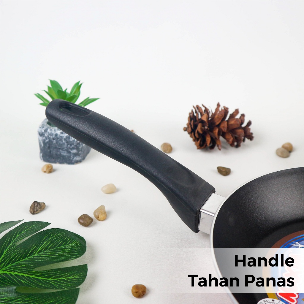 Maspion Maxim Valentino Teflon 18cm (Frypan Anti Lengket)