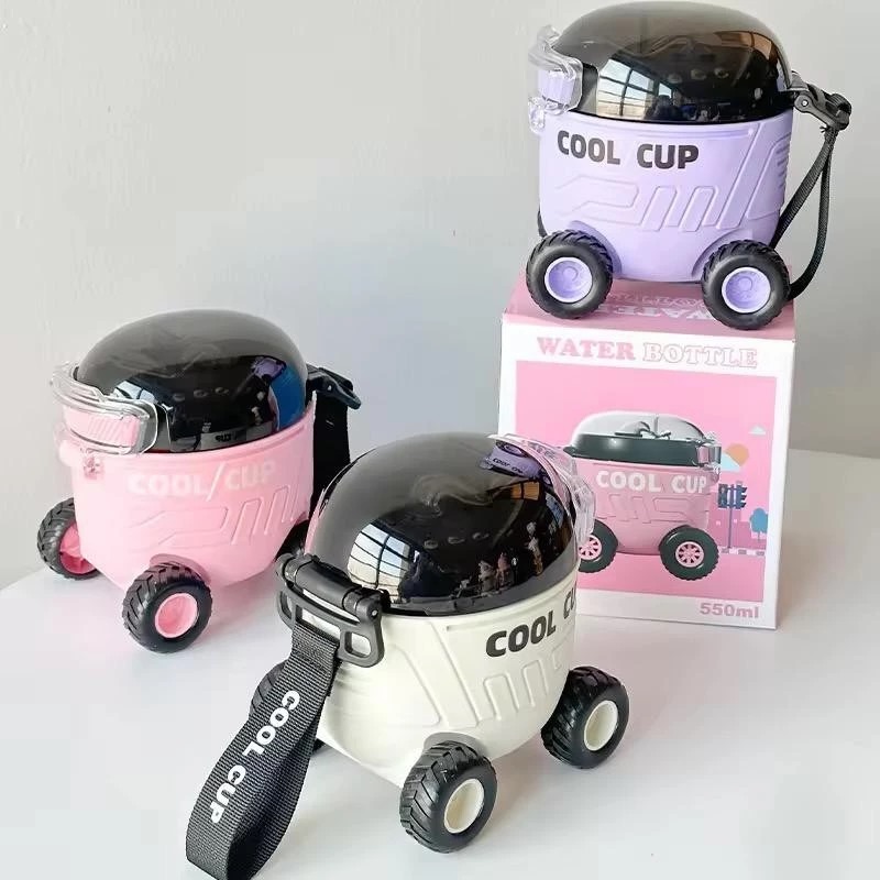 Botol Minum Anak Bentuk Mobil + Roda 550ml - PUTIH (Free Sedotan dan Strap) (HX3502)