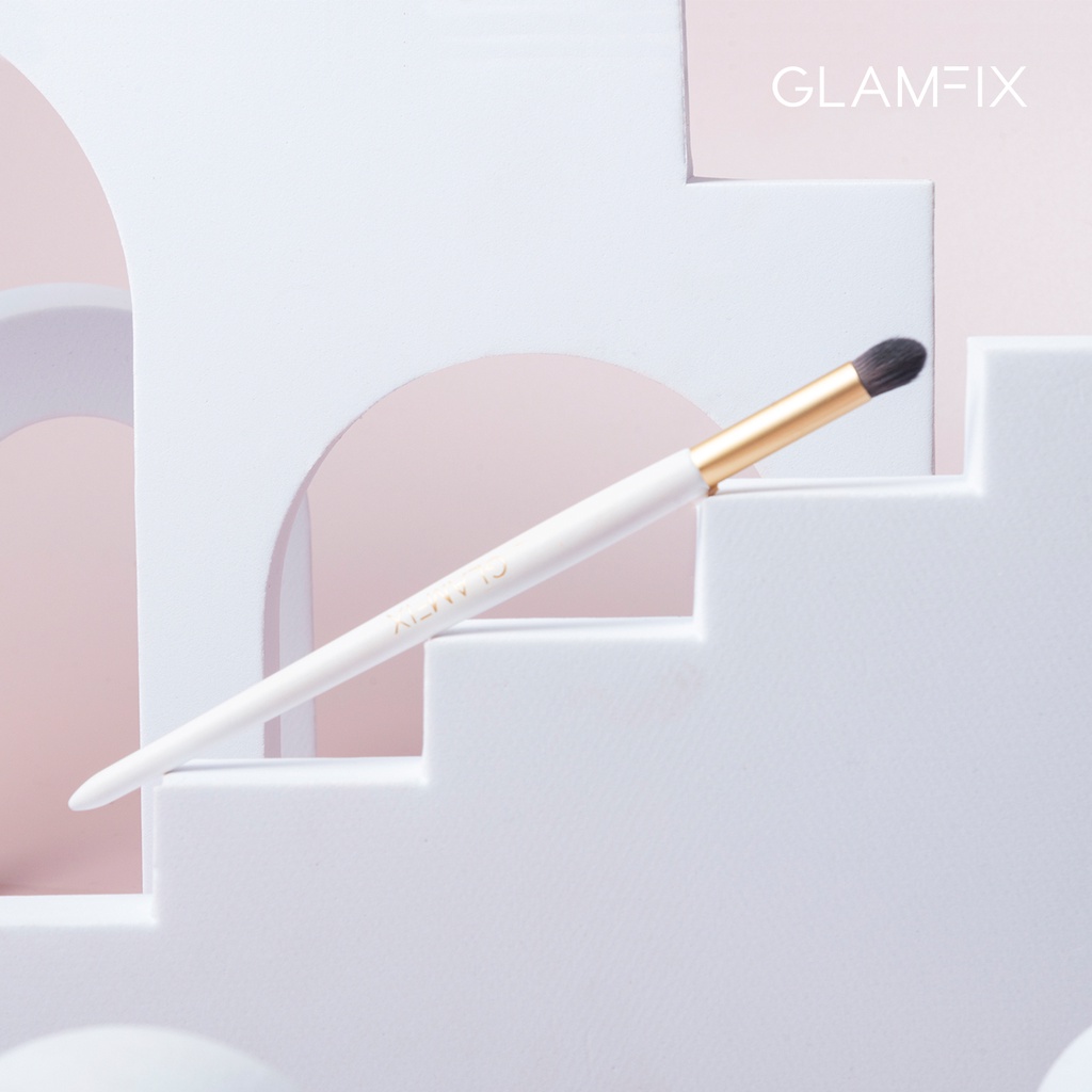 Glam Fix Eye Blending Brush