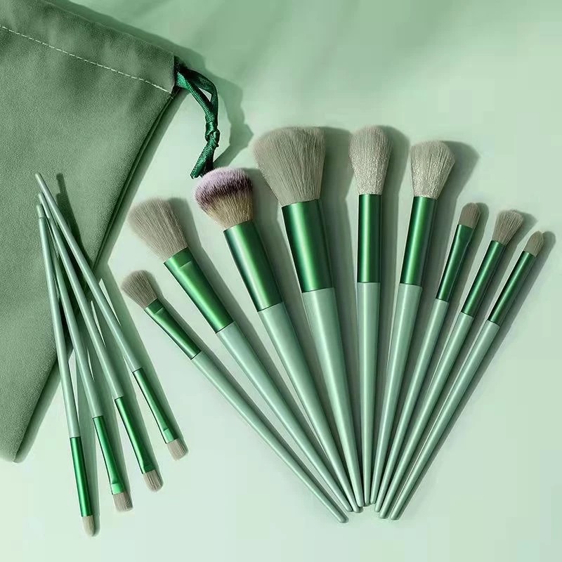 Kuas Makeup Set 13pcs - HIJAU (Brush Makeup Free Pouch) Kuas Makeup Set 13pcs - HIJAU (Brush Makeup Free Pouch)