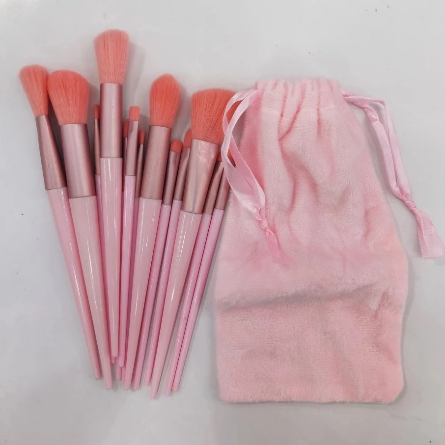 Kuas Makeup Set 13pcs - PINK (Brush Makeup Free Pouch) Kuas Makeup Set 13pcs - PINK (Brush Makeup Free Pouch)